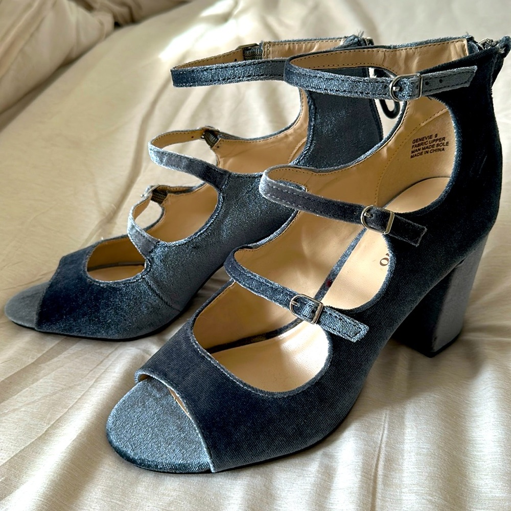Zigi Soho Blue Suede Strappy Block Heels, Sz 9, NWOB